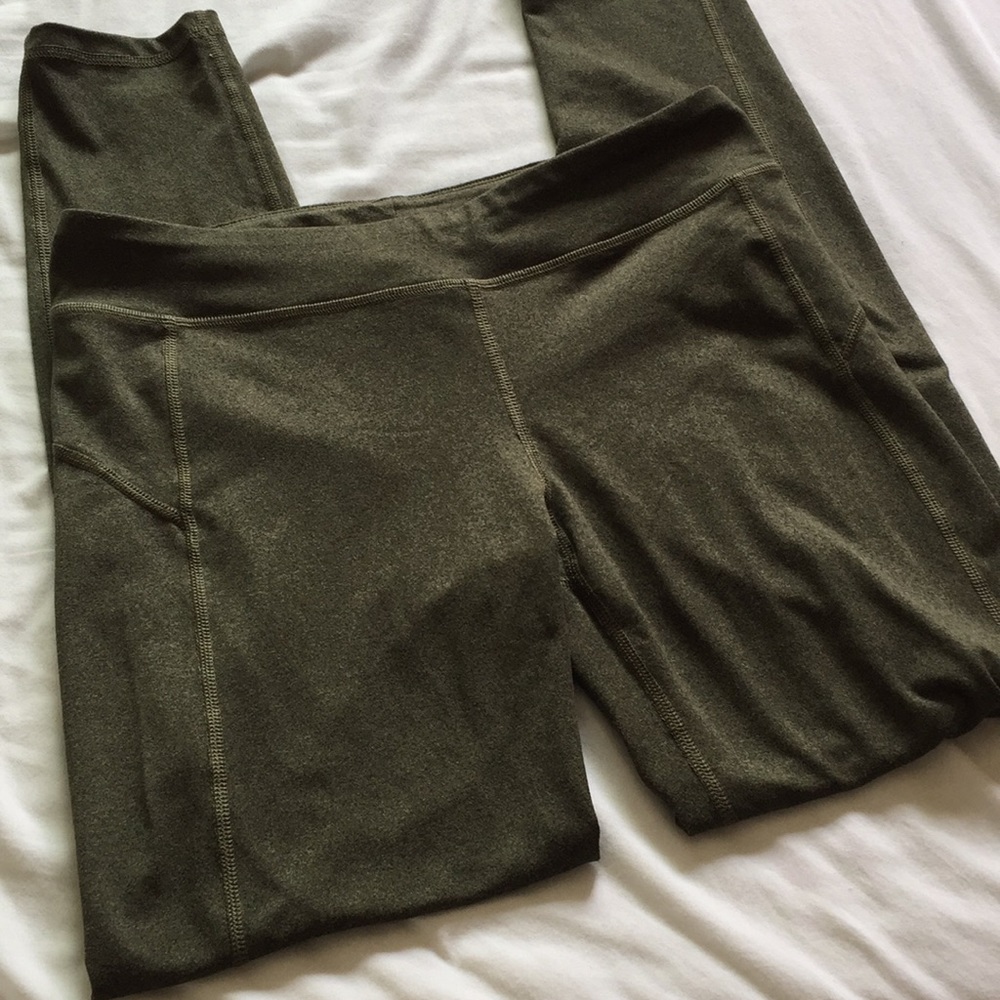 Aeropostale Live Love Dream athletic pants